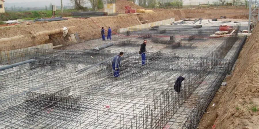 Shallow Foundation Design in Warrington: Ground Investigation and BS EN 1997 Compliance